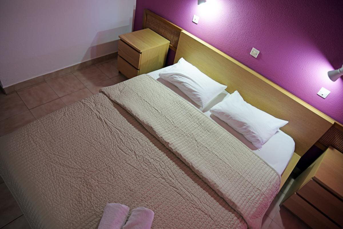 Telhinis Hotel & Apartments ฟาลิรากี ภายนอก รูปภาพ