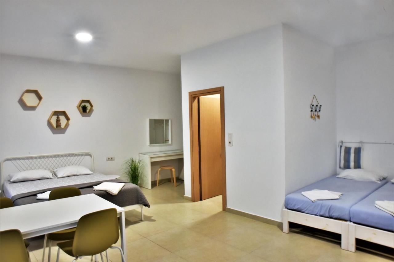 Telhinis Hotel & Apartments ฟาลิรากี ภายนอก รูปภาพ