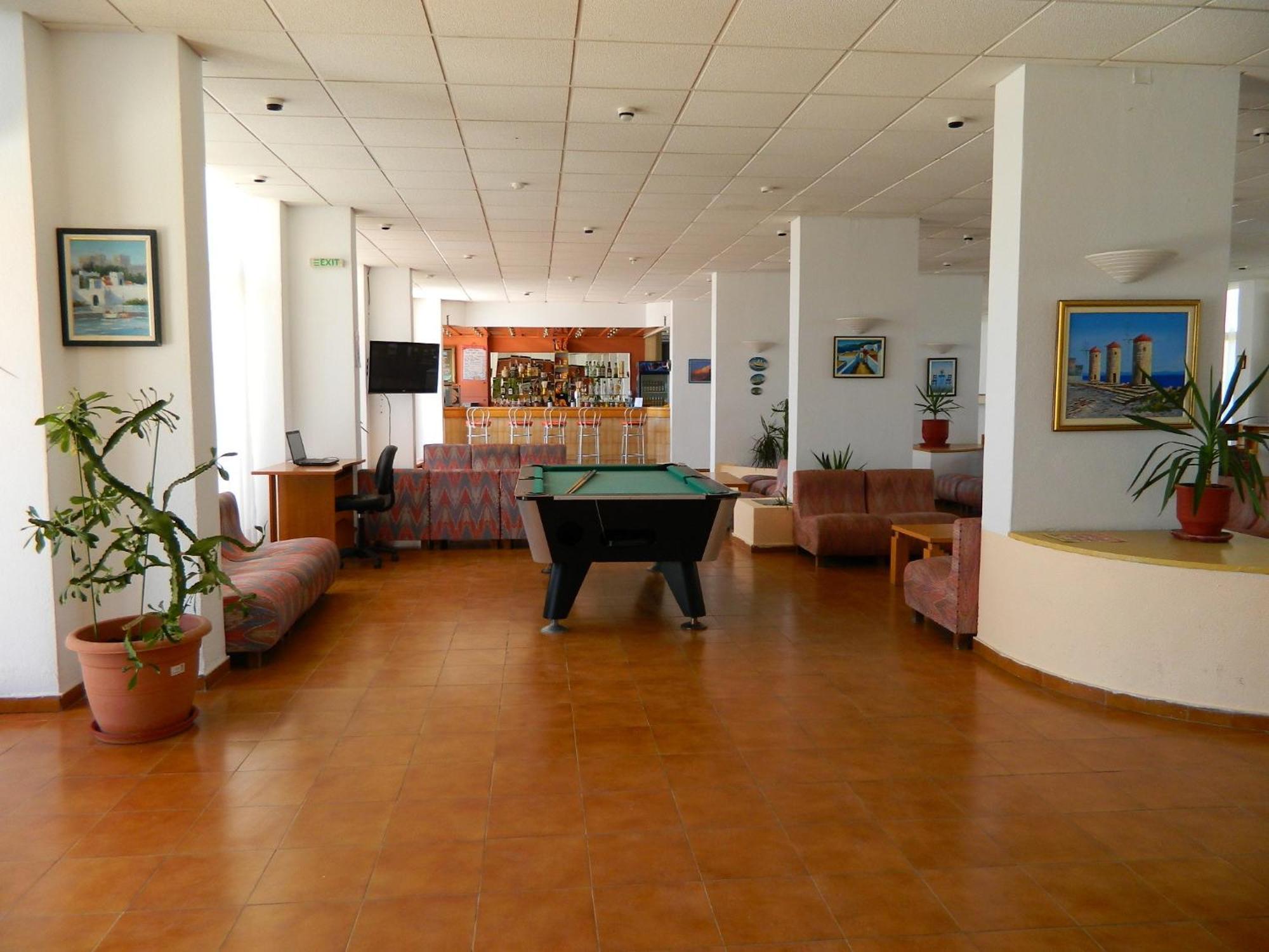 Telhinis Hotel & Apartments ฟาลิรากี ภายนอก รูปภาพ