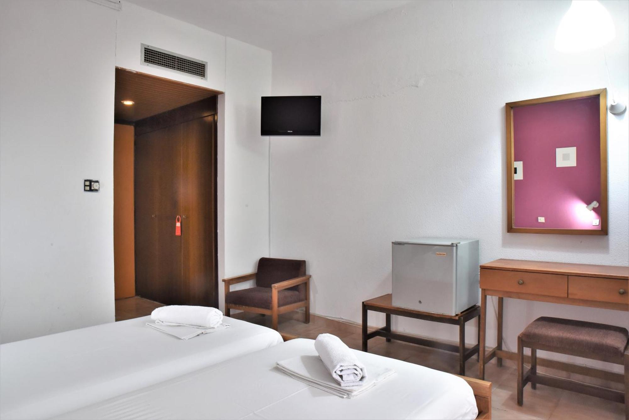 Telhinis Hotel & Apartments ฟาลิรากี ห้อง รูปภาพ